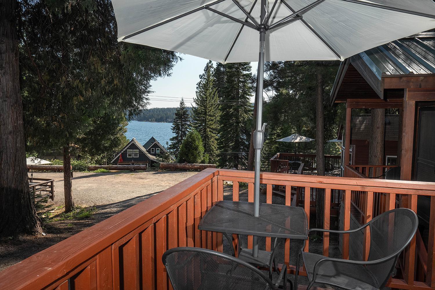 ホテル Camp Almanor At Big Springs ウェストウッド  エクステリア 写真