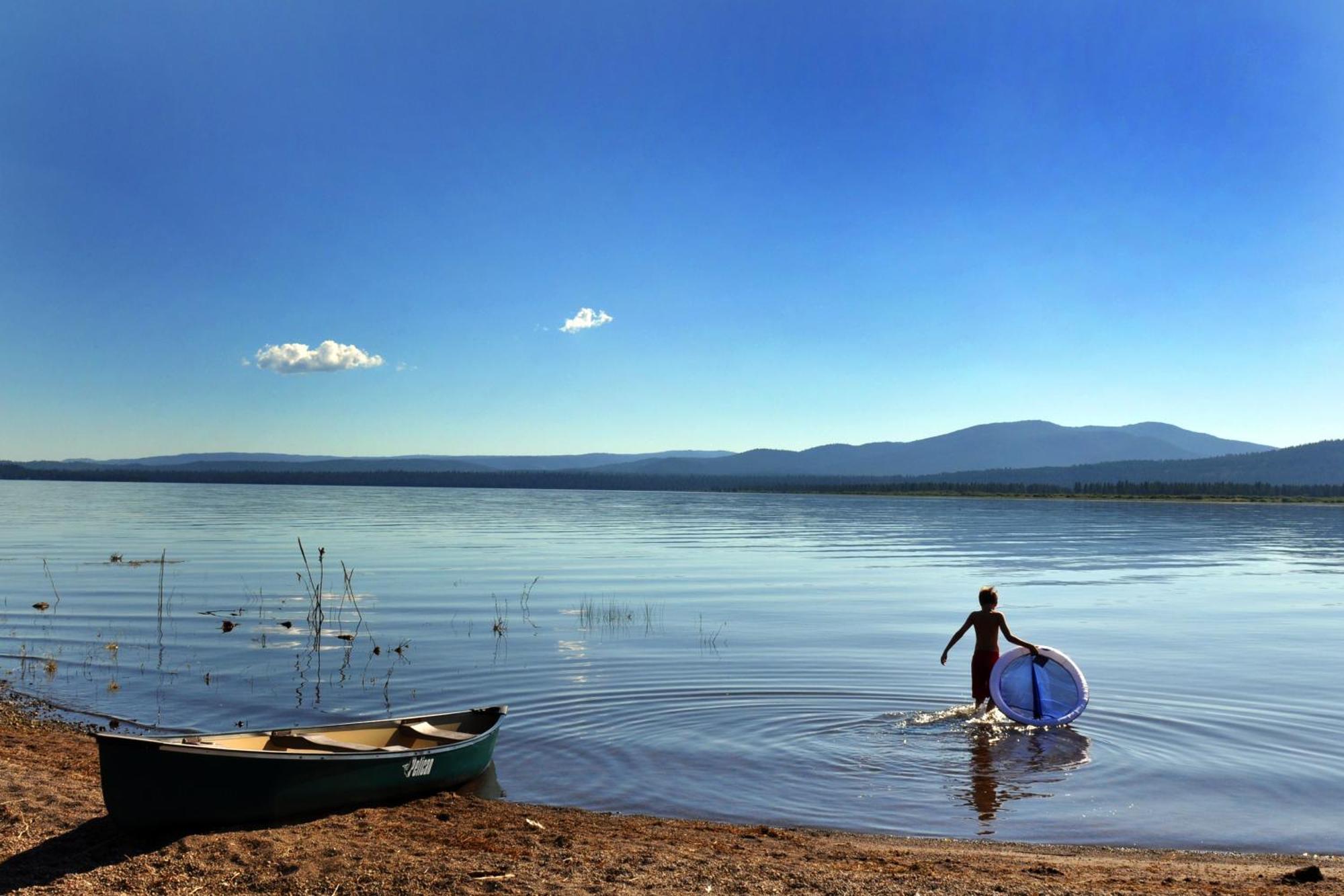 ホテル Camp Almanor At Big Springs ウェストウッド  エクステリア 写真