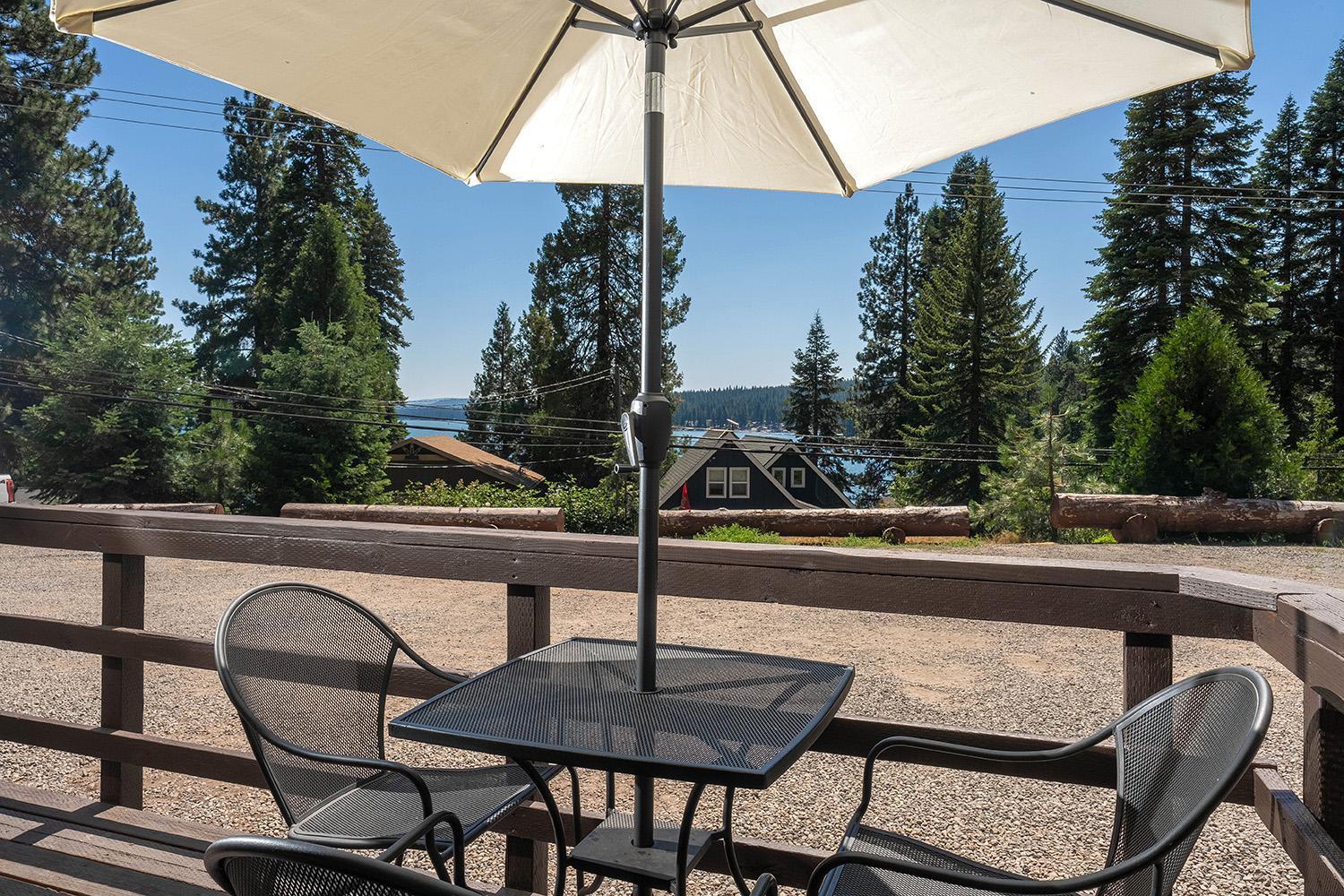 ホテル Camp Almanor At Big Springs ウェストウッド  エクステリア 写真
