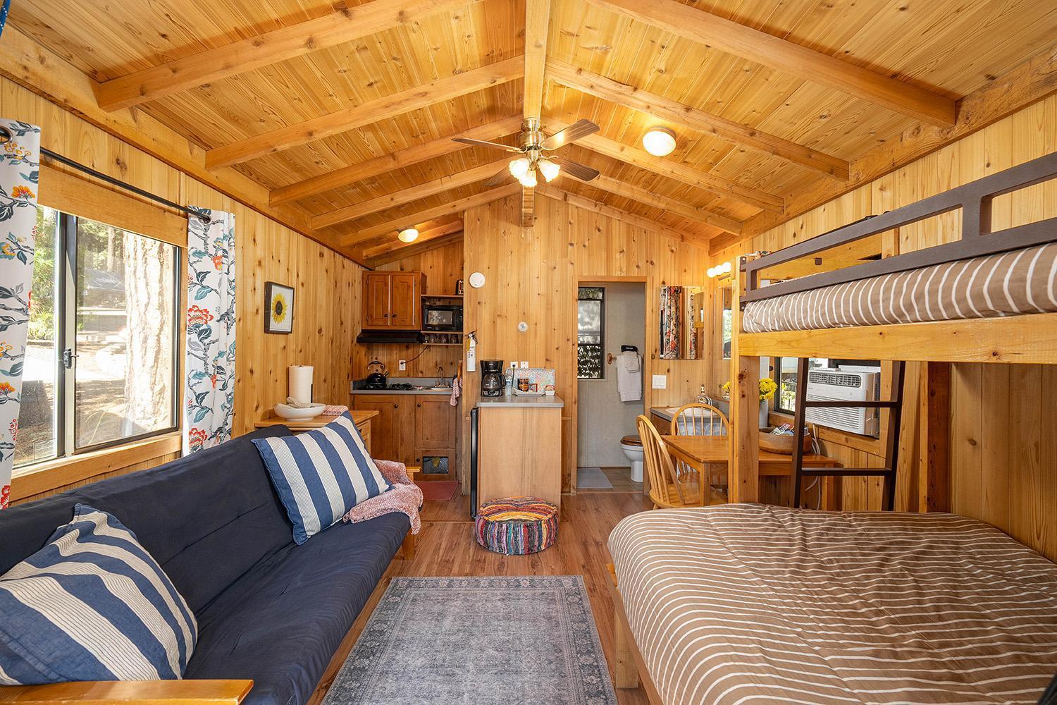ホテル Camp Almanor At Big Springs ウェストウッド  エクステリア 写真