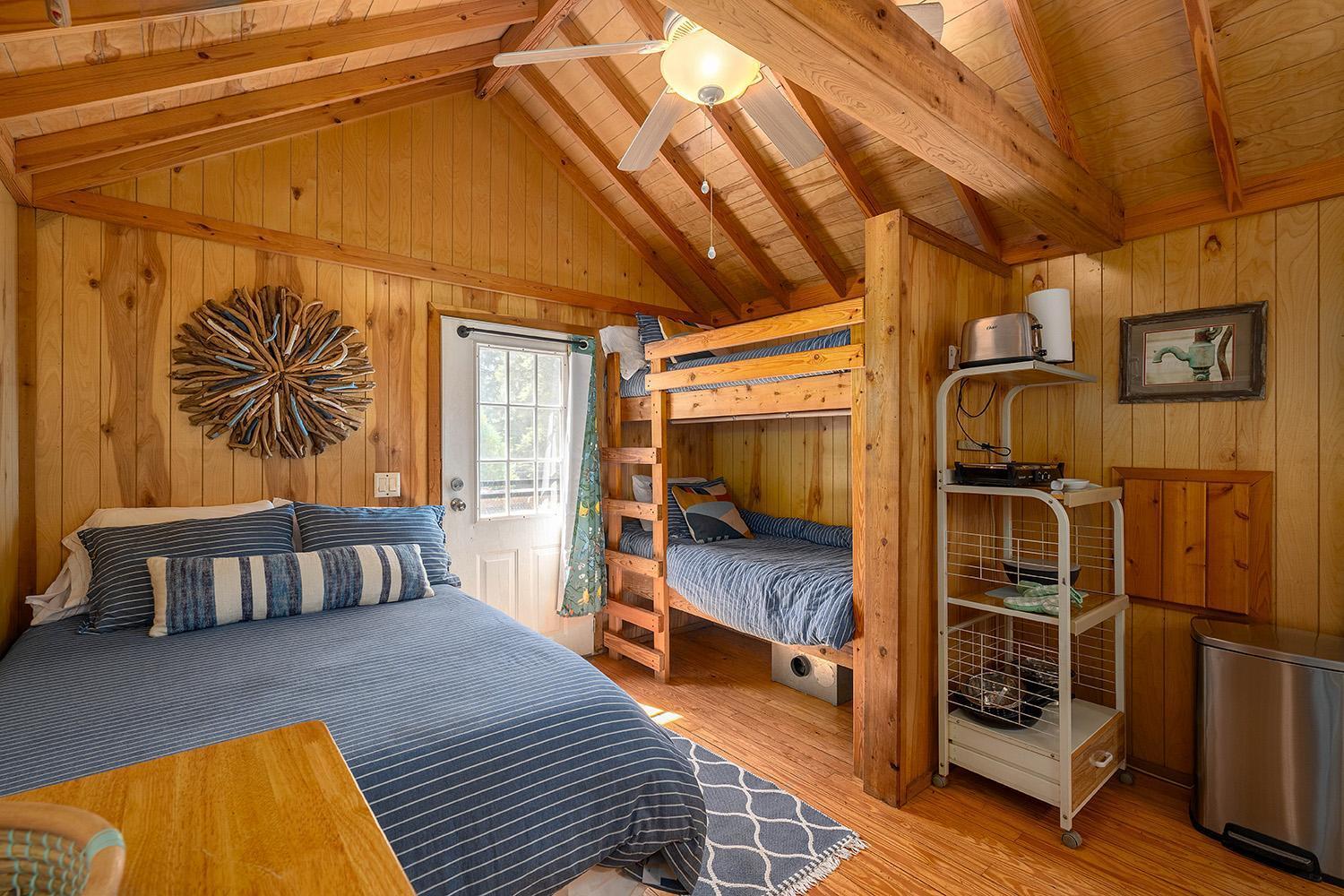 ホテル Camp Almanor At Big Springs ウェストウッド  エクステリア 写真