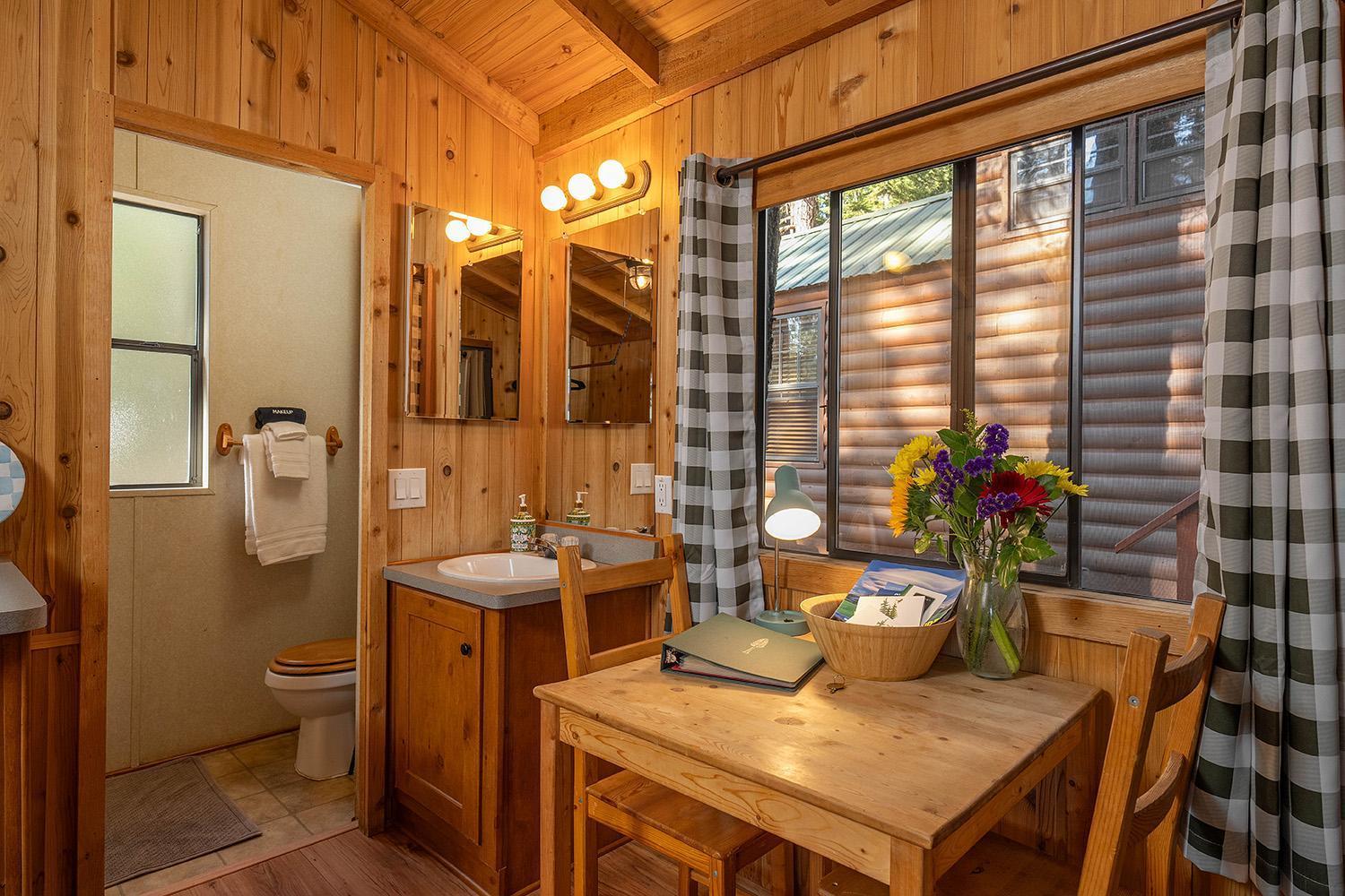 ホテル Camp Almanor At Big Springs ウェストウッド  エクステリア 写真